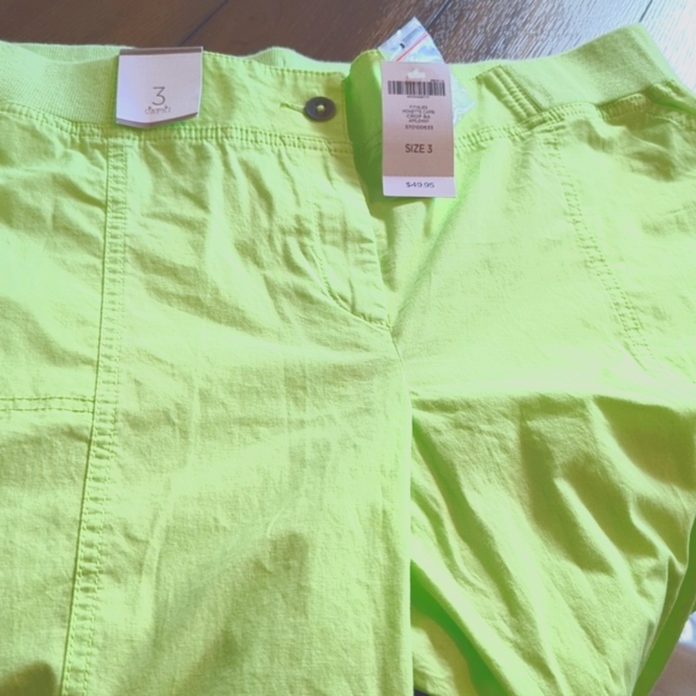 Chico's Monette Neon Green Appleminit Crop Capri 16
